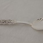 Geleskje i sølvmønstret Kloster