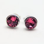 Øredobber i sølv(925) med dyp rød/rosa Swarovski krystall