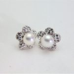 Øredobber i sølv(925) med Swarovski perle og krystaller