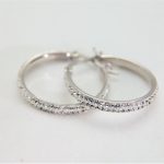 Runde øreringer i sølv(925) med blanke Swarovski krystaller