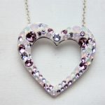 Halskjede i sølv(925) med hjerte og Swarovski krystaller