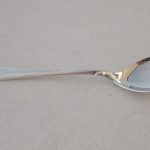 Krem/salatskje i Lilje