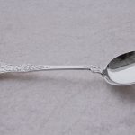 Krem/salatskje liten i Rose