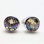 Øredobber i sølv(925) med regnbuefarget Swarovski krystall