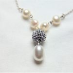 Halskjede i sølv(925) med Swarovski perler og krystaller