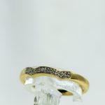 Ring i gult gull 14 k med 8 diamanter