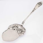 Kake/serveringspade i Opphøiet rose