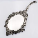 Nydelig antikk håndspeil