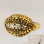 Ring i gult gull 14 k med diamanter