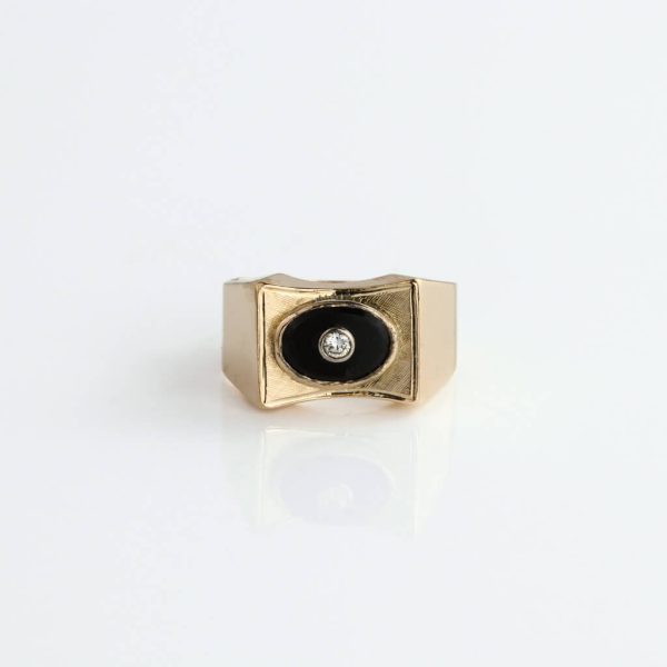 Ring i gult gull 14 k med stener