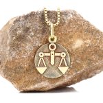 Stjerne tegn Vekten i gult gull 14 k