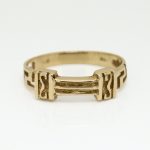 Mønstret ring i gult gull 14 k