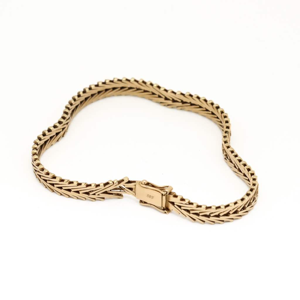 IMG_0017_1 Mønstret armbånd i gult gull 14 k - Bilde 1