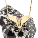 Pent anheng i gult gull 14 k med en ametyst