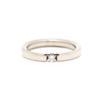 Allianse ring i hvitt gull 14 k med diamant