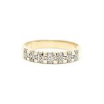 Ring i gult gull 18 k med diamanter
