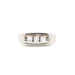 Ring i hvitt gull 14 k med diamanter