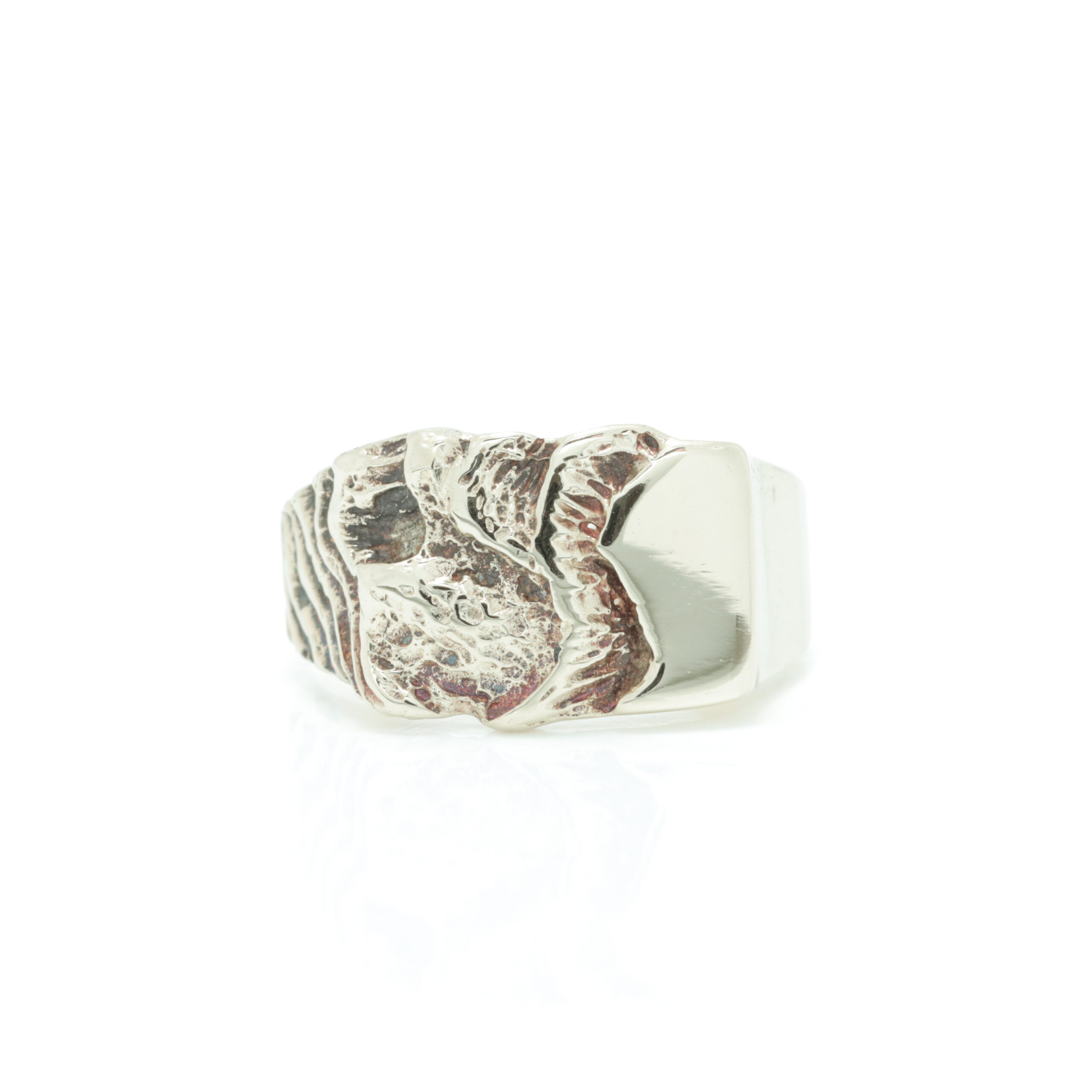 10.08.2026-002 Ring i gult gull 14 k til herre - Bilde 1