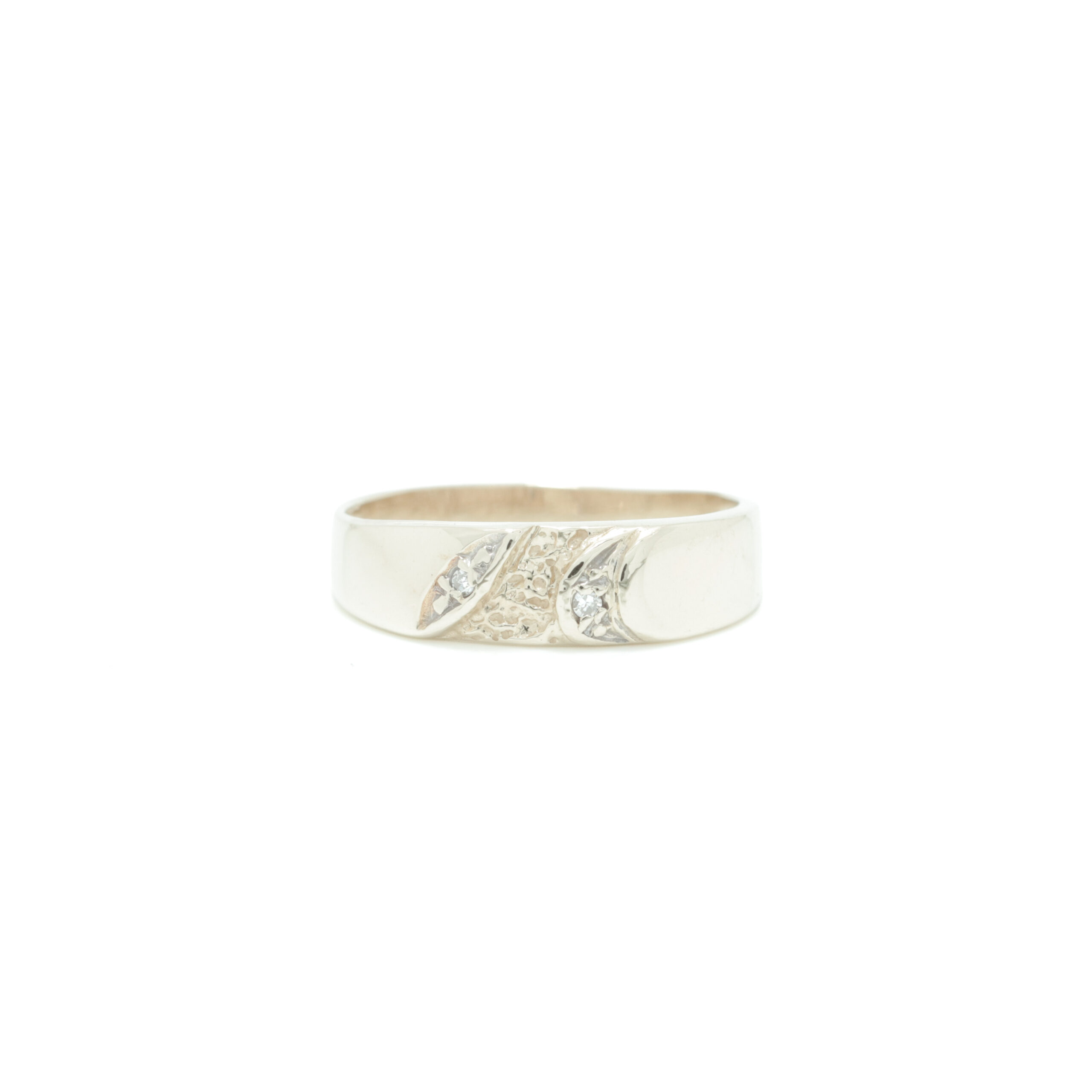 10.08.2026-021 Ring i gult gull 14 k til herre - Bilde 1