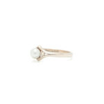 Ring i gult gull 14 k(585) med perle - Bilde 2