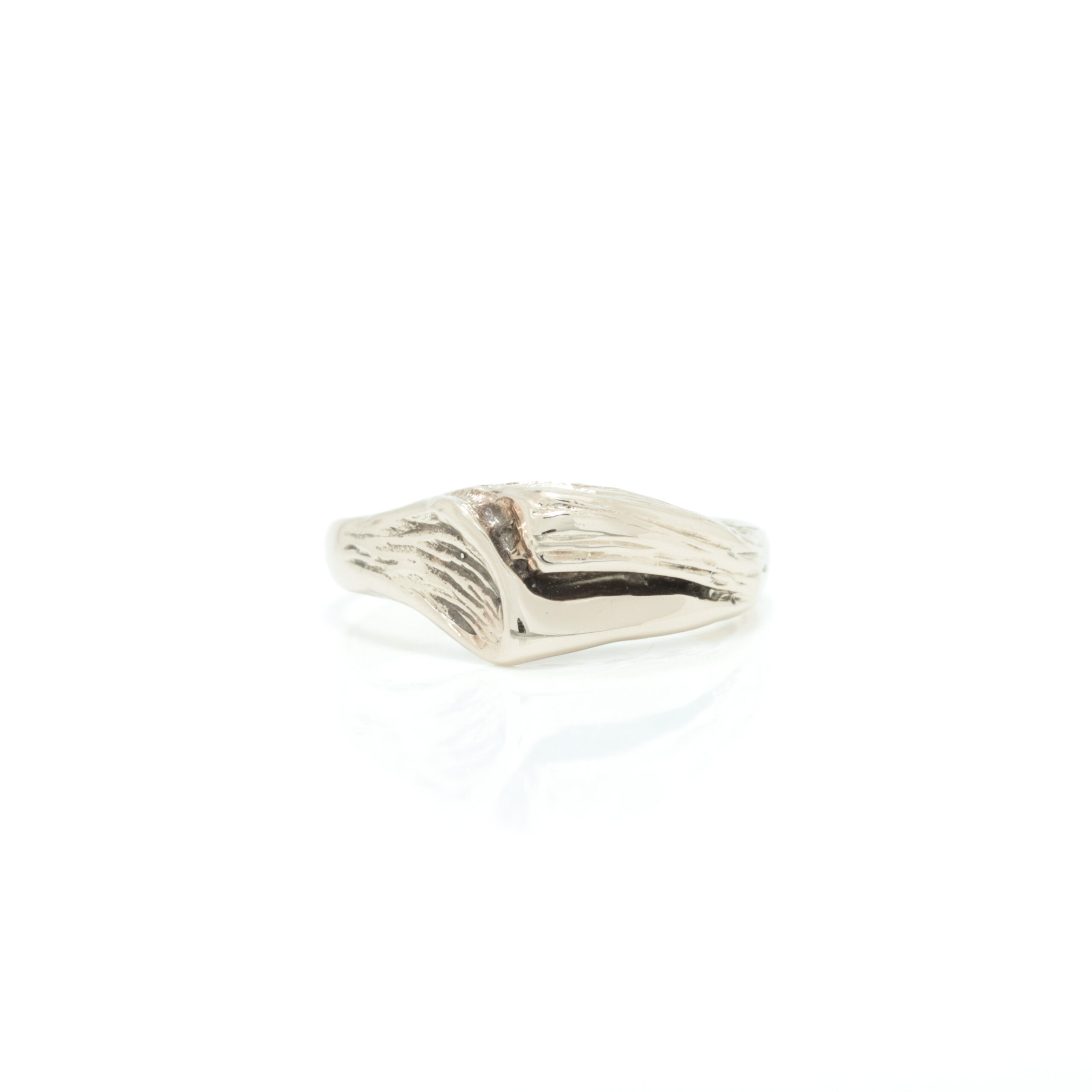 10.08.2026-045 Ring i gult gull 14 k - Bilde 1