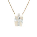 Anheng i gult/hvitt gull 14k med 11 diamanter