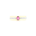 Ring i gult gull 18 k med Rubin og diamanter