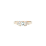 Ring i gult gull 18 k med diamant