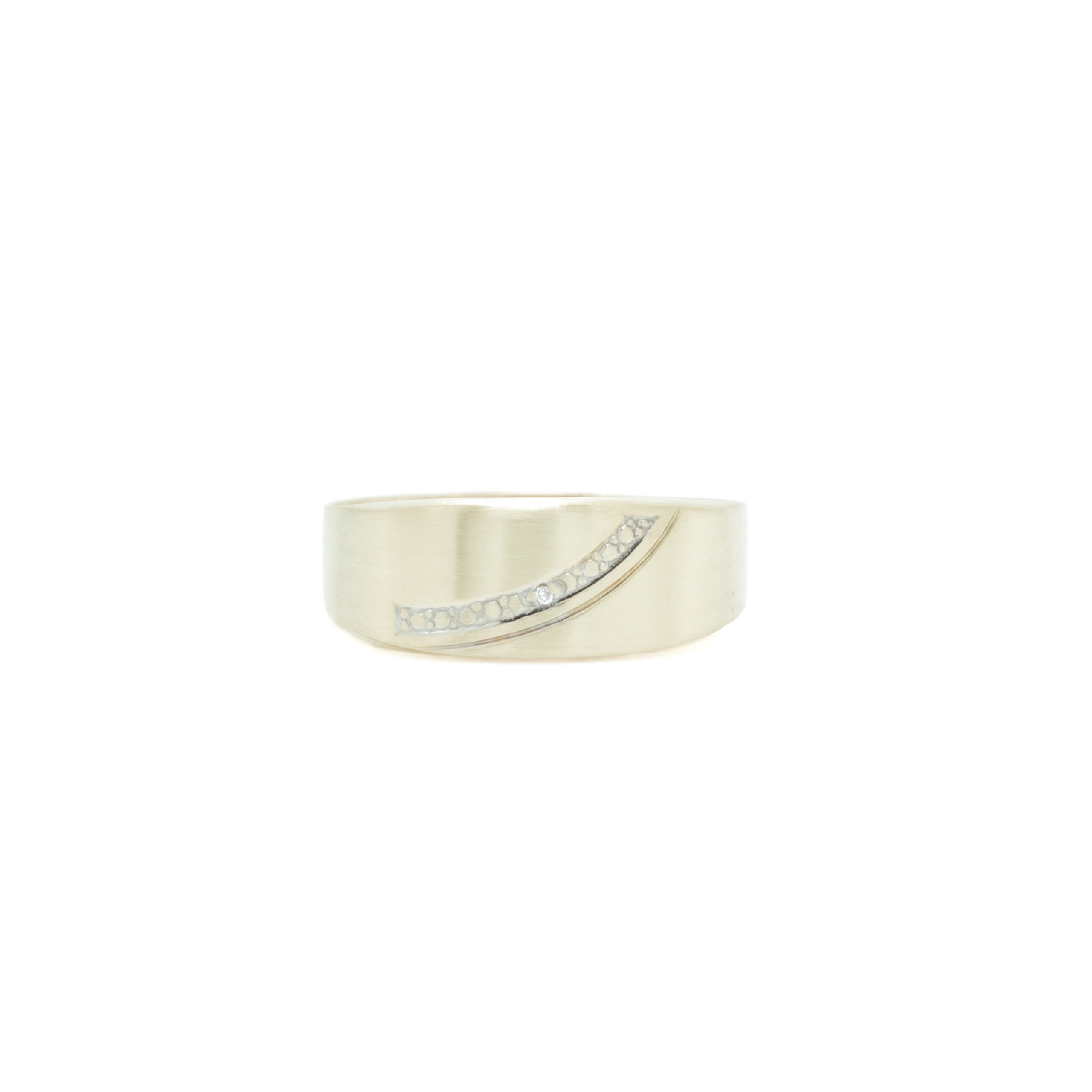 31.08.2026-32 Ring i gult gull 14 k til herre - Bilde 1