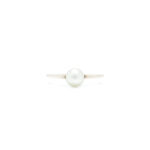 Ring i gult gull 14 k med perle